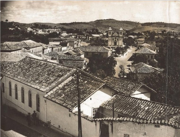 Matriz www.queluzdeminas.com Fonte desconhecida .jpg